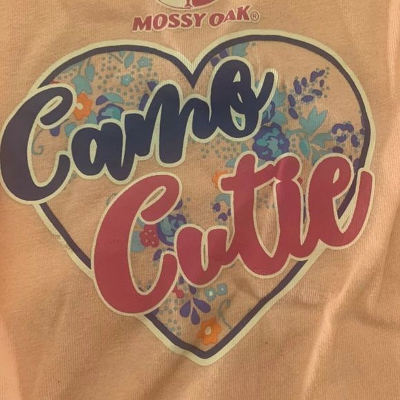 Mossy Oak One Piece Bodysuits Lot Of 3 size 18 Months EUC - Picture 3 of 10